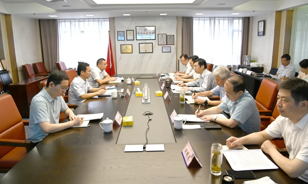 省國資委紀檢監(jiān)察組組長陳金池督導(dǎo)檢查蘇鹽集團安全生產(chǎn)和疫情防控工作 省國資委紀檢監(jiān)察組組長陳金池督導(dǎo)檢查蘇鹽集團安全生產(chǎn)和疫情防控工作