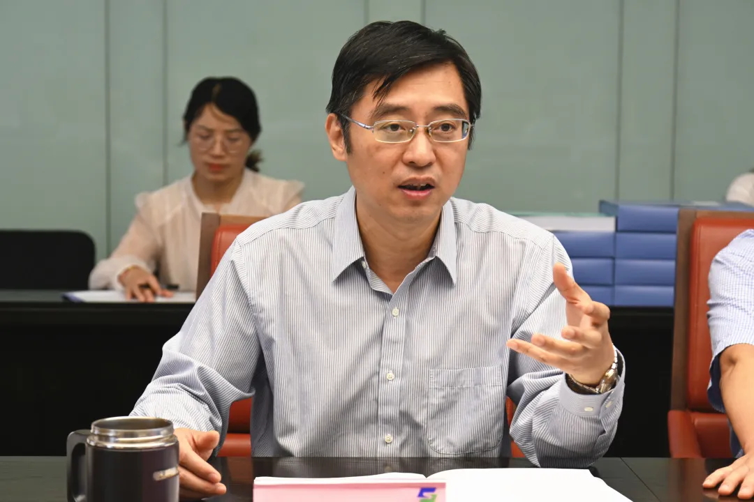 省國資委紀檢監(jiān)察組組長陳金池督導(dǎo)檢查蘇鹽集團安全生產(chǎn)和疫情防控工作 省國資委紀檢監(jiān)察組組長陳金池督導(dǎo)檢查蘇鹽集團安全生產(chǎn)和疫情防控工作