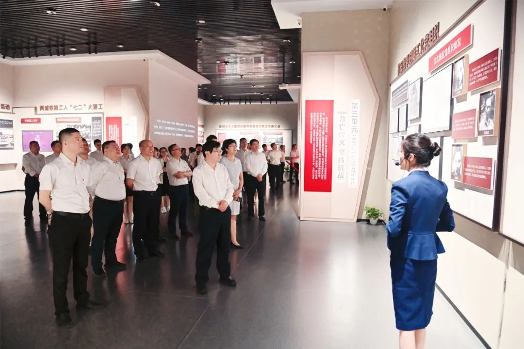 蘇鹽集團總部黨委開展“賡續(xù)紅色基因 錘煉堅強黨性”主題黨日活動 蘇鹽集團總部黨委開展“賡續(xù)紅色基因 錘煉堅強黨性”主題黨日活動